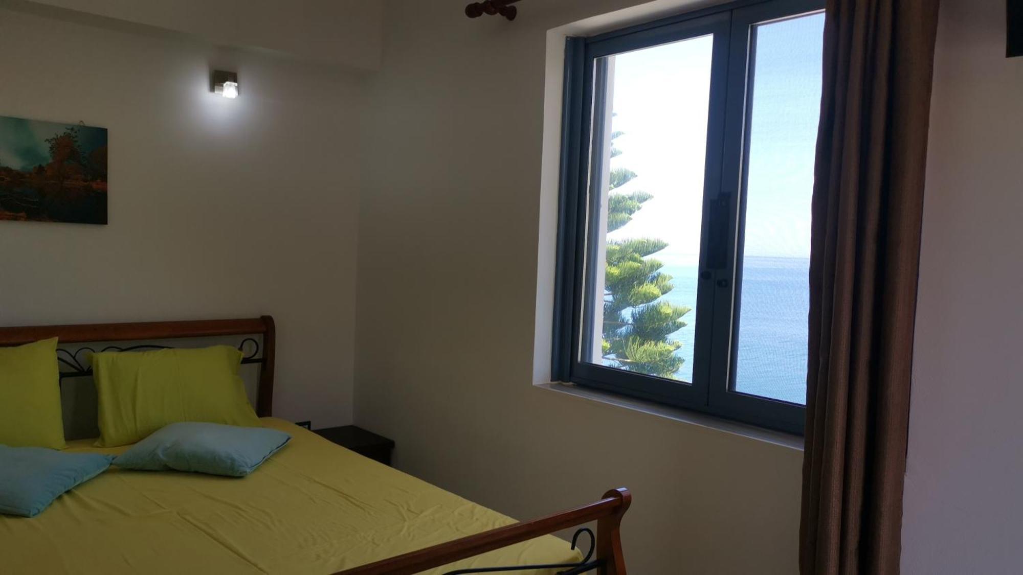 Heaven Beach Sarandë Rum bild